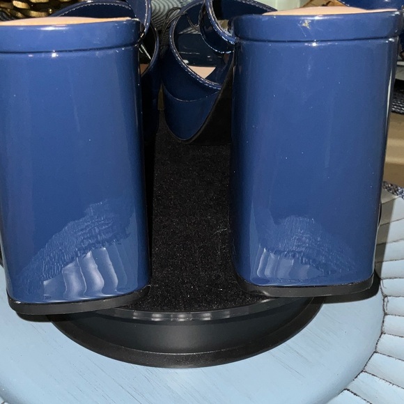 NWOT Marc Fisher Patent Leather Platform Sandals - Picture 7 of 13